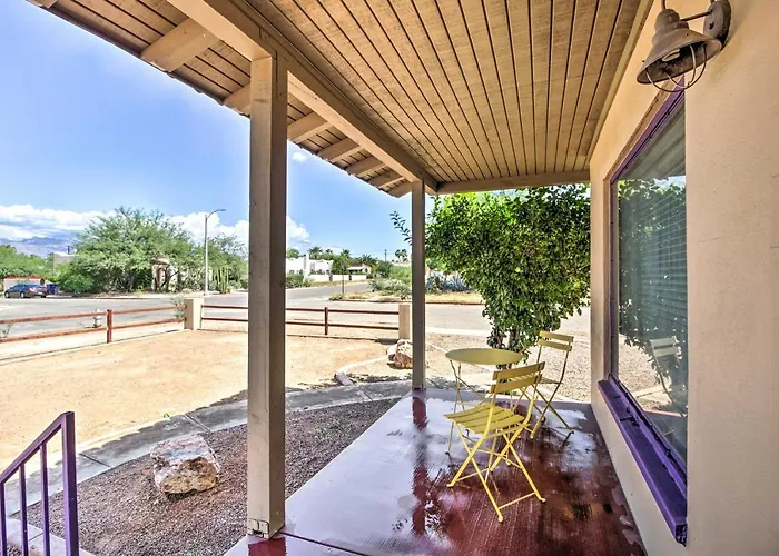 Tranquil W/ Yard - Walk To U Of A * Tucson